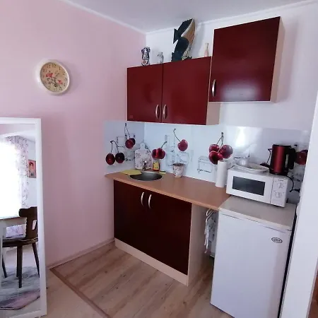 Burgfrieden 6 *