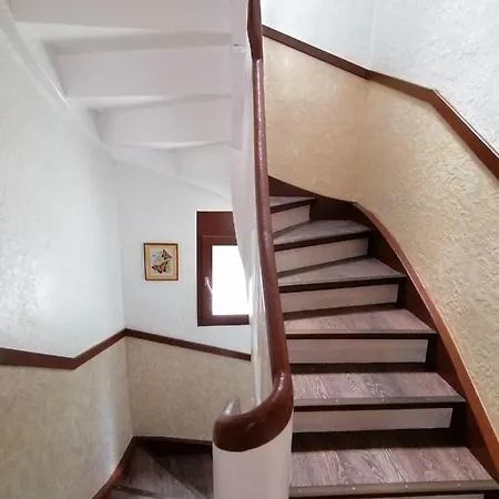 Burgfrieden 6 Apartment *