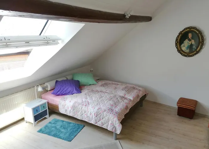 Burgfrieden 6 アパート